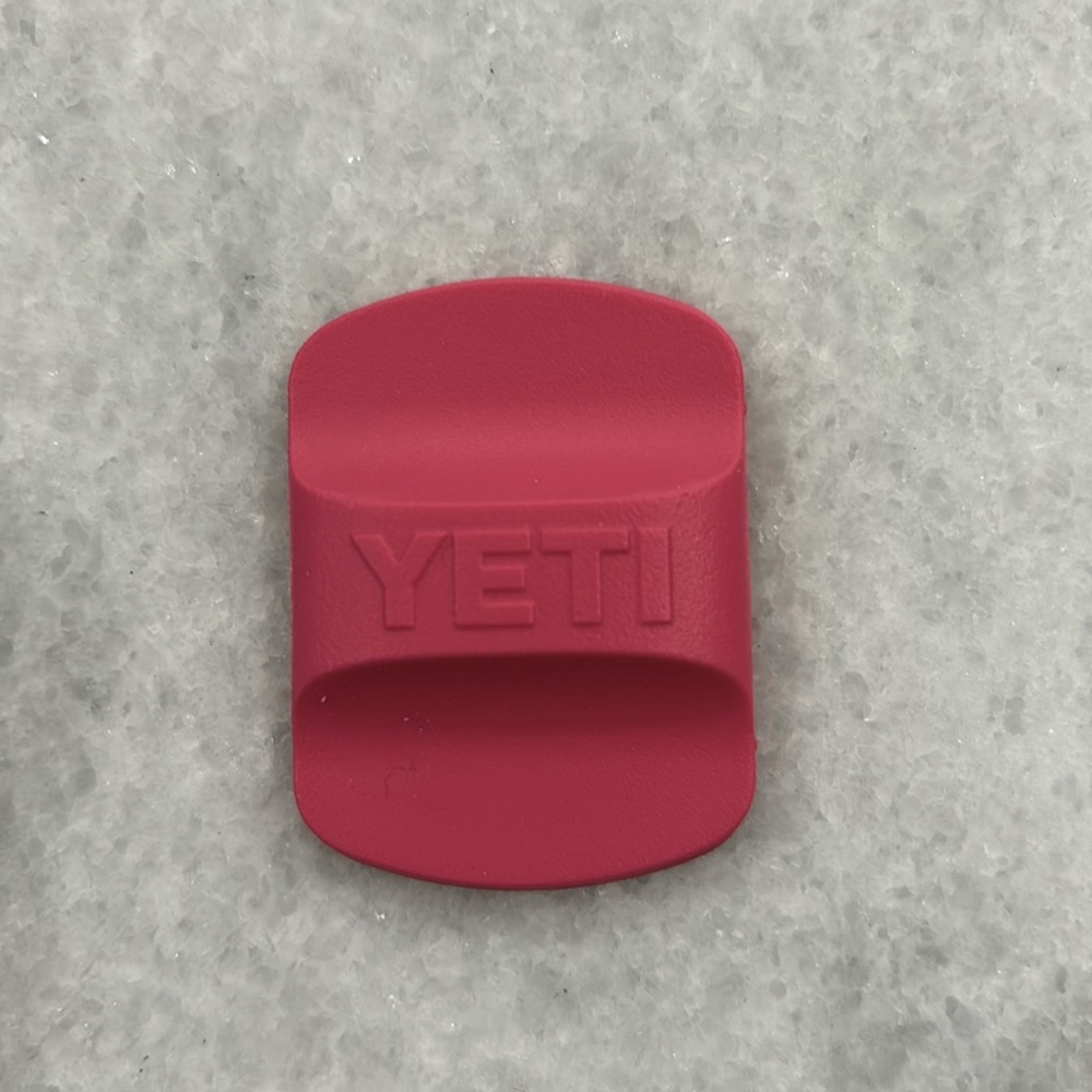 Yeti Rambler Magslider magnet pink